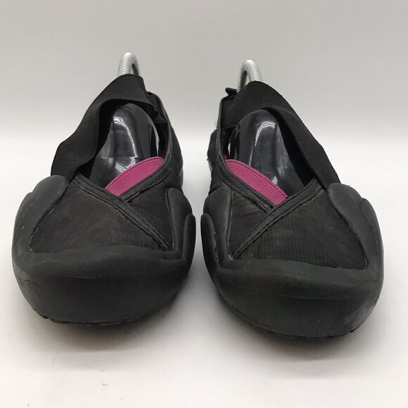 Crocs Molly Slip On Cross Strap Shoes Woman's size 7 Black Casual Comfort Flats - Picture 2 of 10